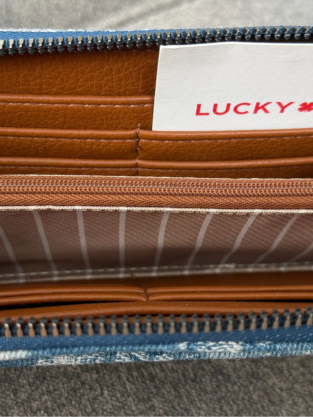 Lucky Brand Light Blue Tie-Dye Denim wallet with Brown Leather Patch - Picture 4 of 4